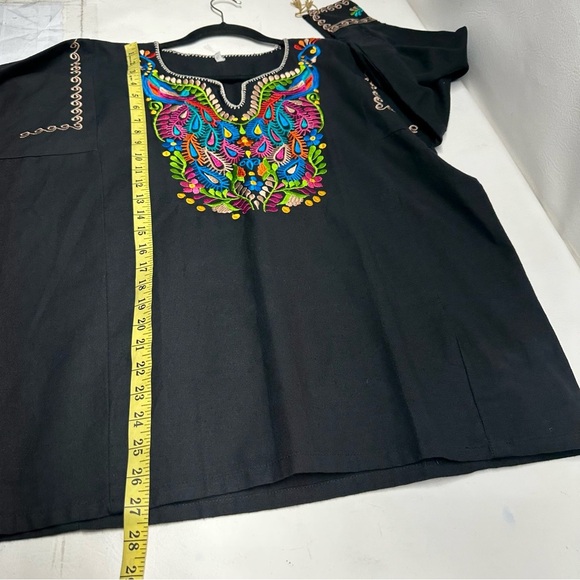Mexican artesanal Embroidered Black Women's Top size L - Picture 4 of 8